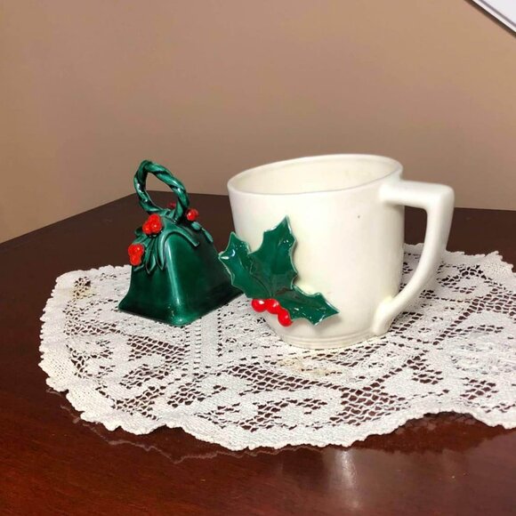 Lefton Holly Berry bell and white cup - Picture 3 of 8